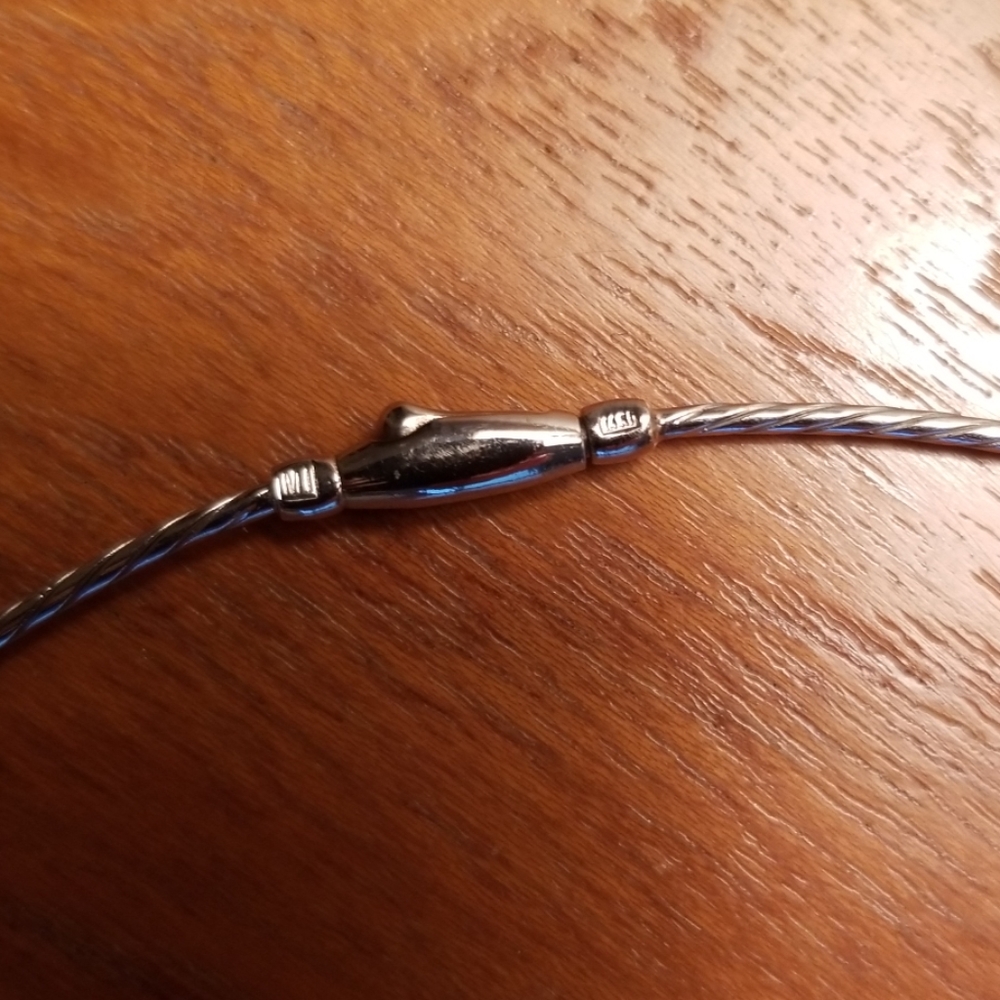 14kt White Gold Twisted Necklace - Picture 2 of 3